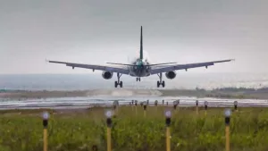 Airlines resume flights as aviation unions suspend strike