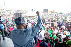 Osun Guber: Atiku, other party bigwigs storm Osogbo, pull mammoth crowd