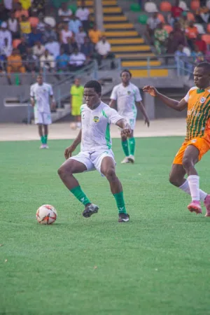  NPFL: Shooting Stars, Doma United battle for Stormers defender Adewunmi