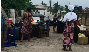  Osogbo residents cry out as flood overtakes homes