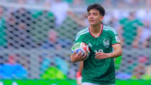Mexico Teenager Gilberto Mora Makes History With Start vs. Ecuador