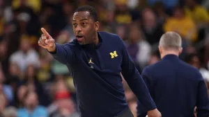 Michigan Removes Interim Tag Off Mike Boynton 2 Weeks After Dusty May's Departure