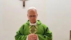 Pope pictured for first time since surgery and cancer diagnosis