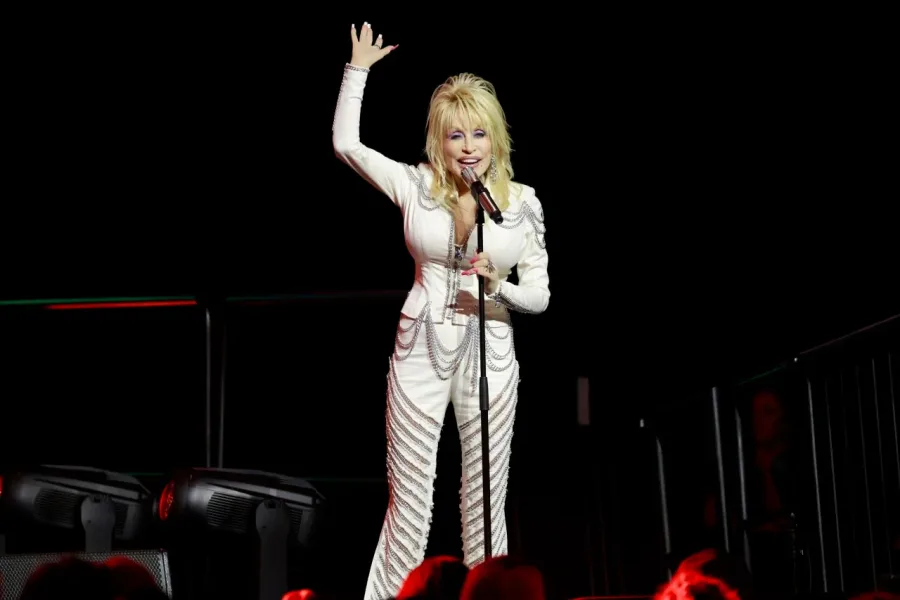 BREAKING: Popular US country music legend Dolly Parton is dead