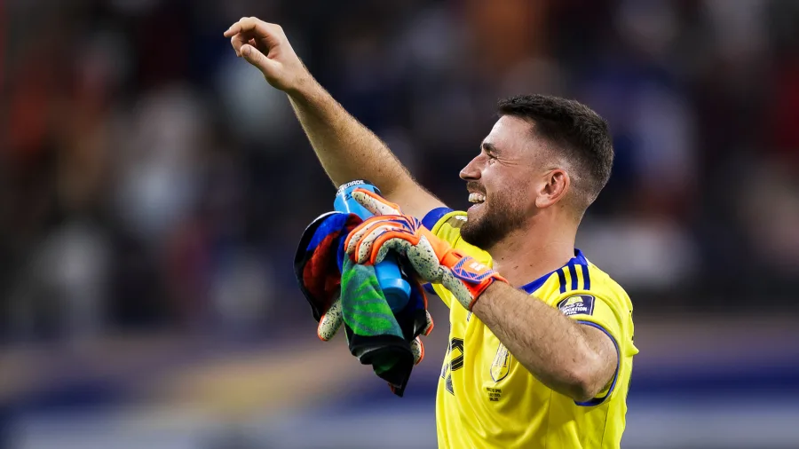 Spain Goalkeeper Unai Simón Wins Golden Glove After Historic World Cup