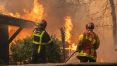 More than 250,000 flee wildfires in France and Spain