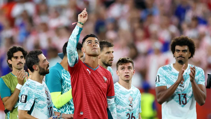 Cristiano Ronaldo, Portugal Honor Diogo Jota Following Dramatic Win vs. Croatia