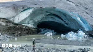 Swiss glaciers suffer 'disastrous' year of ice loss, threatening water supplies
