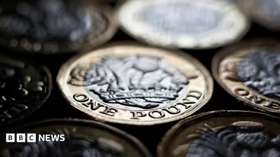 £30 rise in payments for crisis-hit households